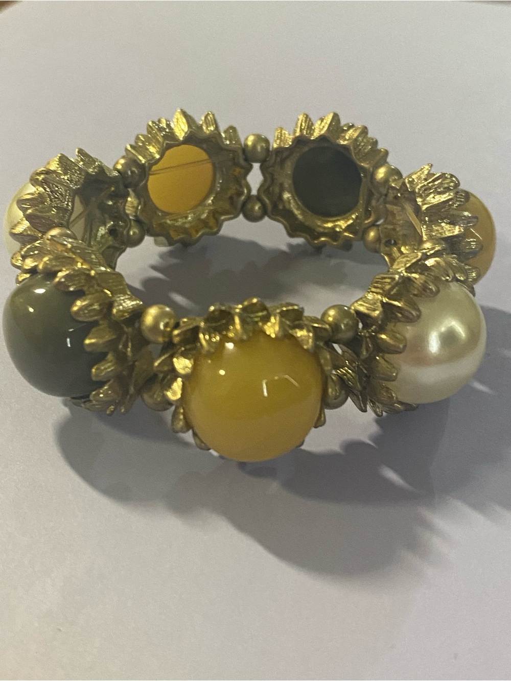 Vintage Multi-Color Lucite Cabochon and Faux Pearl Gold-Toned Stretch Bracelet